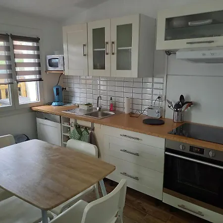 Maison De Pêcheur à 2 Pas De La Hébergement de vacances