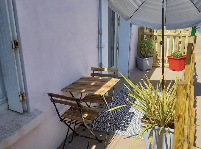 Maison De Pecheur A 2 Pas De La *